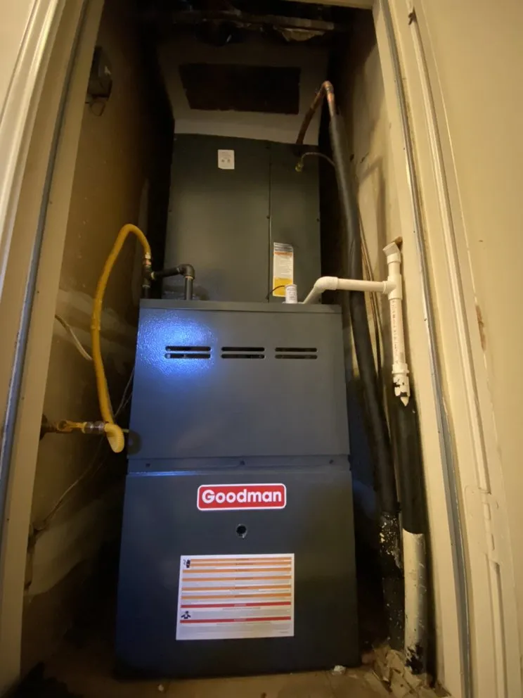 Slide of Urbina Universal Services