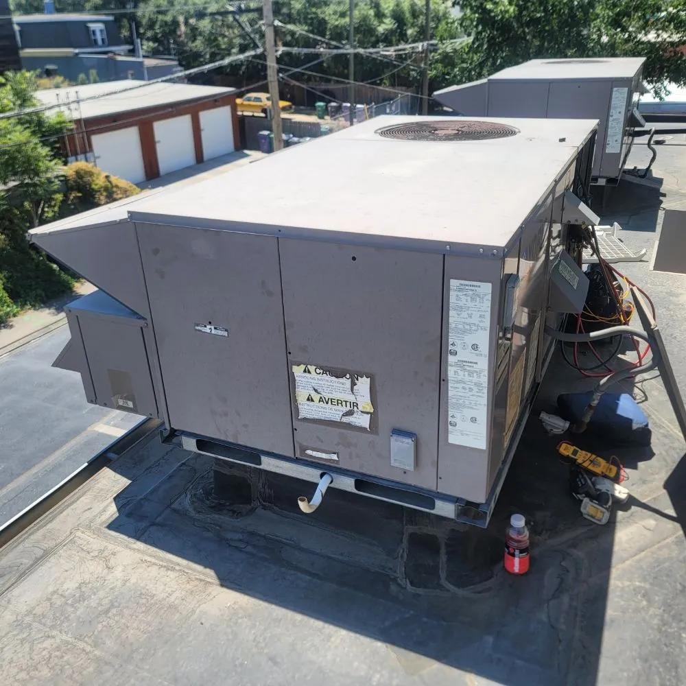 Slide of Urgent Heating & Cooling