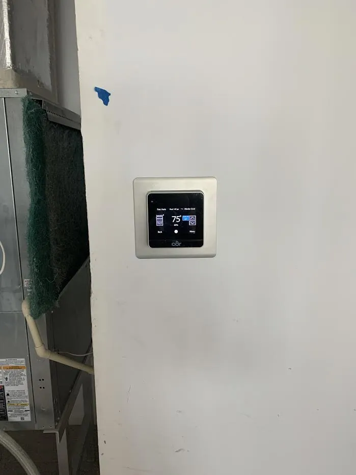 Slide of UTECH COOLING