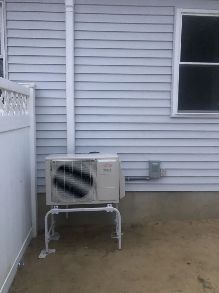 Slide of V&A Central Air