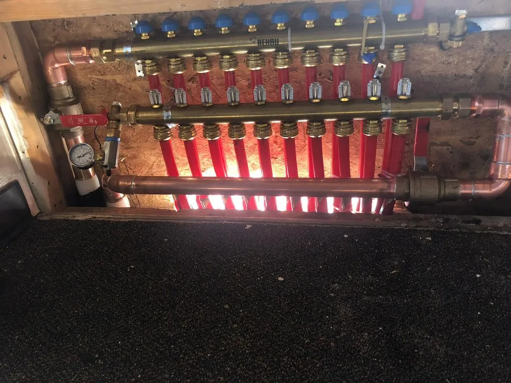 Slide of Vail techs mechanical