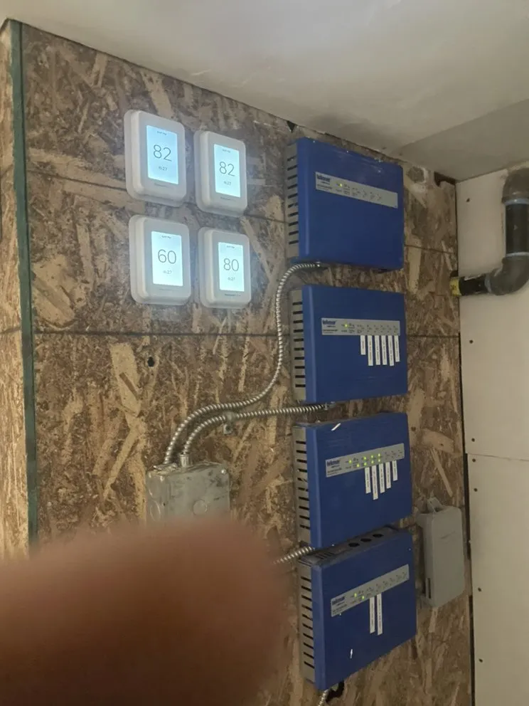 Slide of Vail techs mechanical