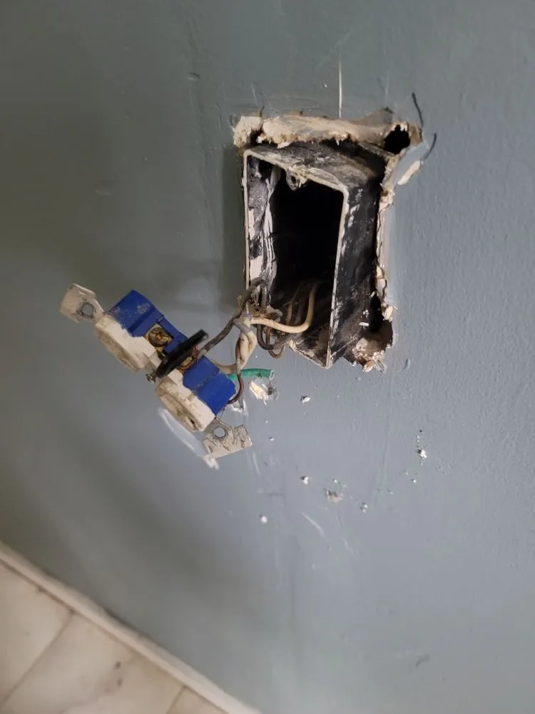 Slide of Vans Handyman Services