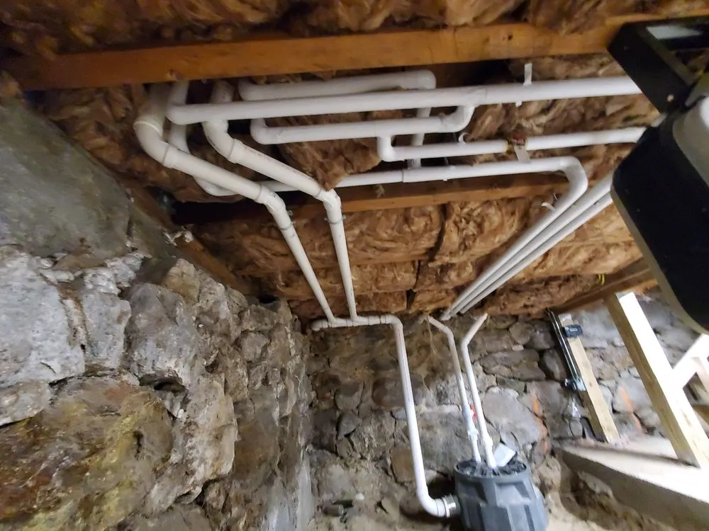 Slide of Vee's Plumbing and Heating