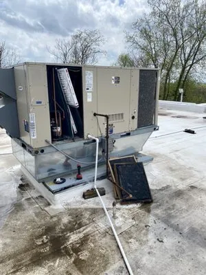 Velocity Commercial HVAC-R Logo