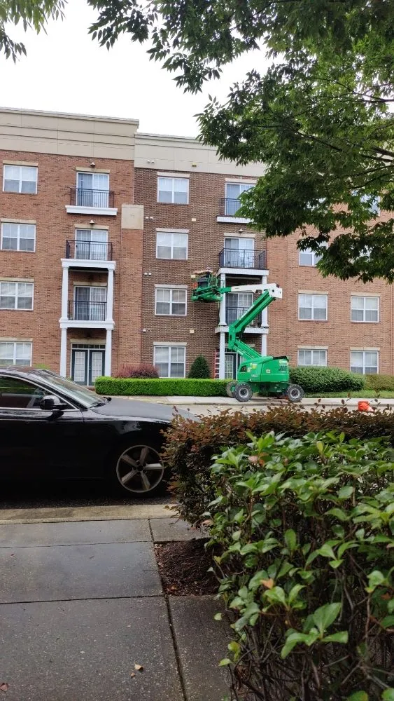 Slide of Ventura Y Jimenez Renovations