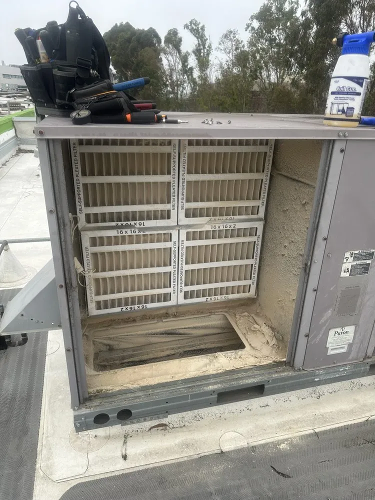 Slide of Veras Electric & HVACR