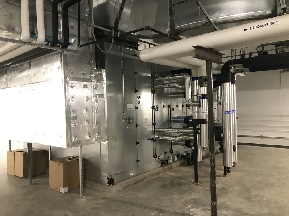 Slide of Veraufi LLC