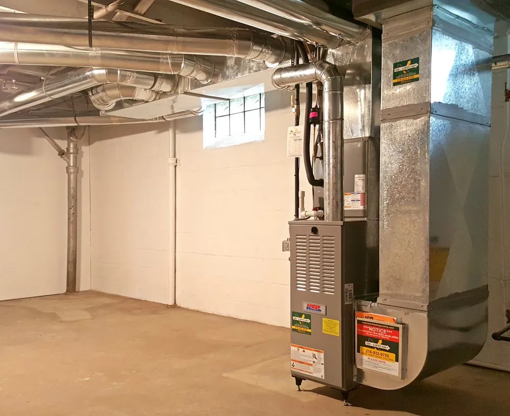 Slide of Verne & Ellsworth Hann