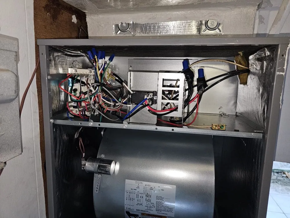 Slide of Vicente Industries