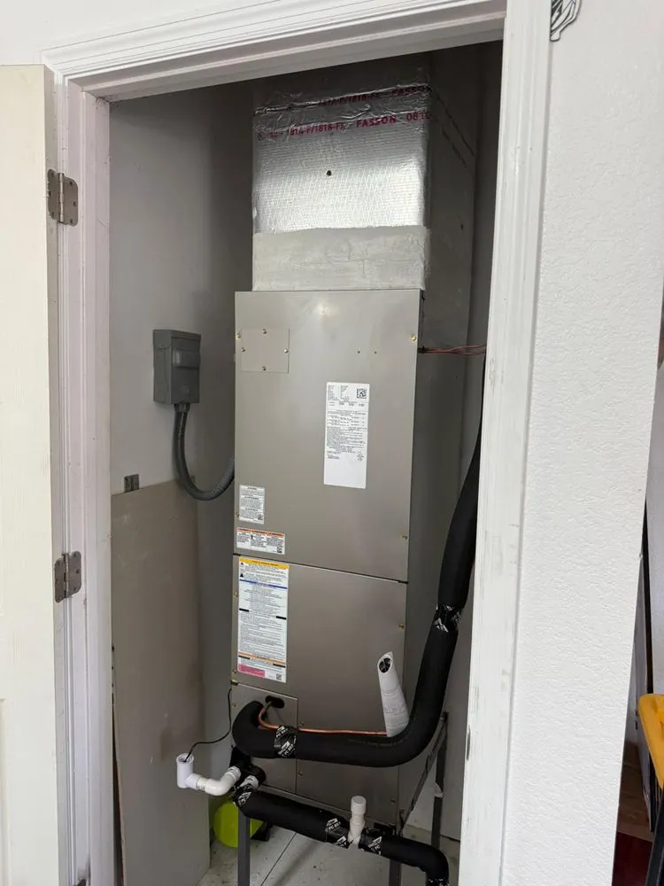 Slide of Vicente Industries