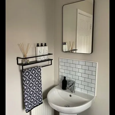 Village Green 24 Hour Plumber Logo