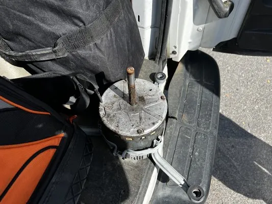 Villages of Larchwood Heating & Air Conditioning Logo