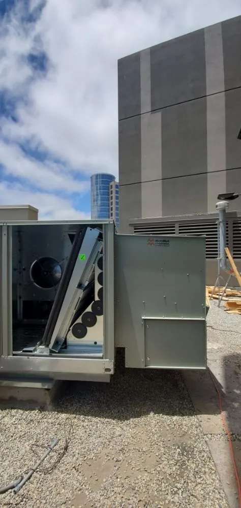 Slide of Villaneda Heating & Air