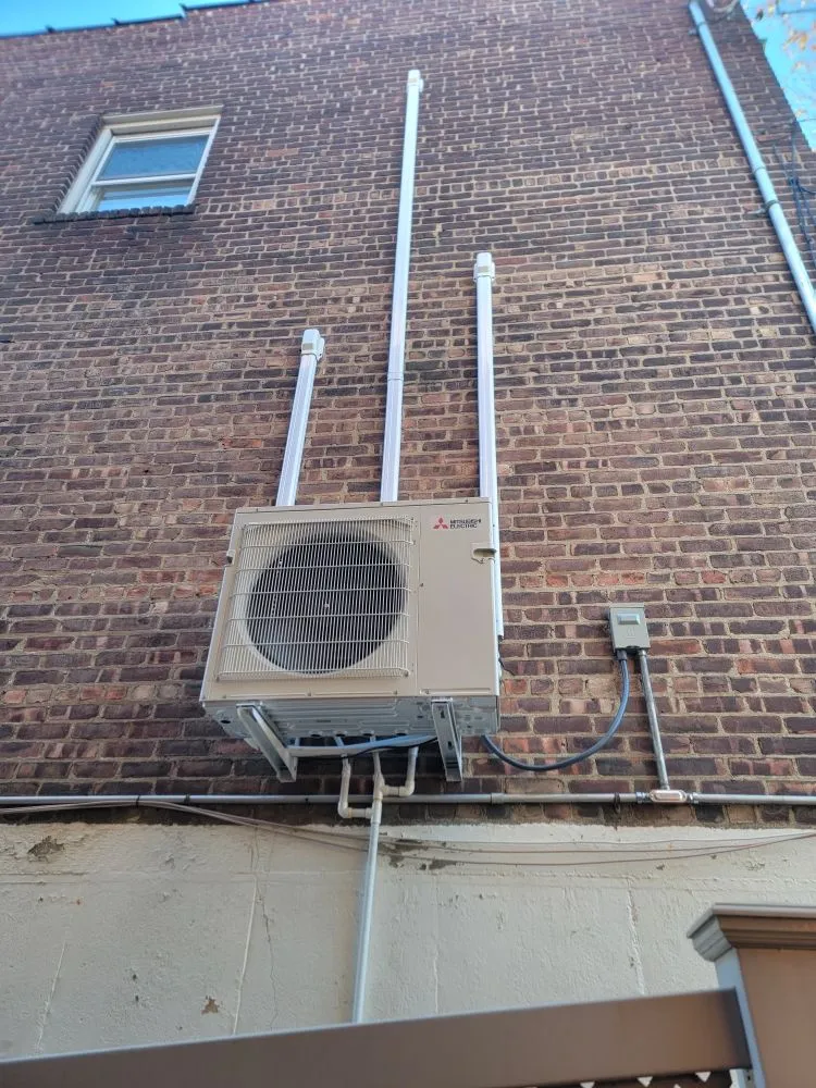 Slide of Vini Services