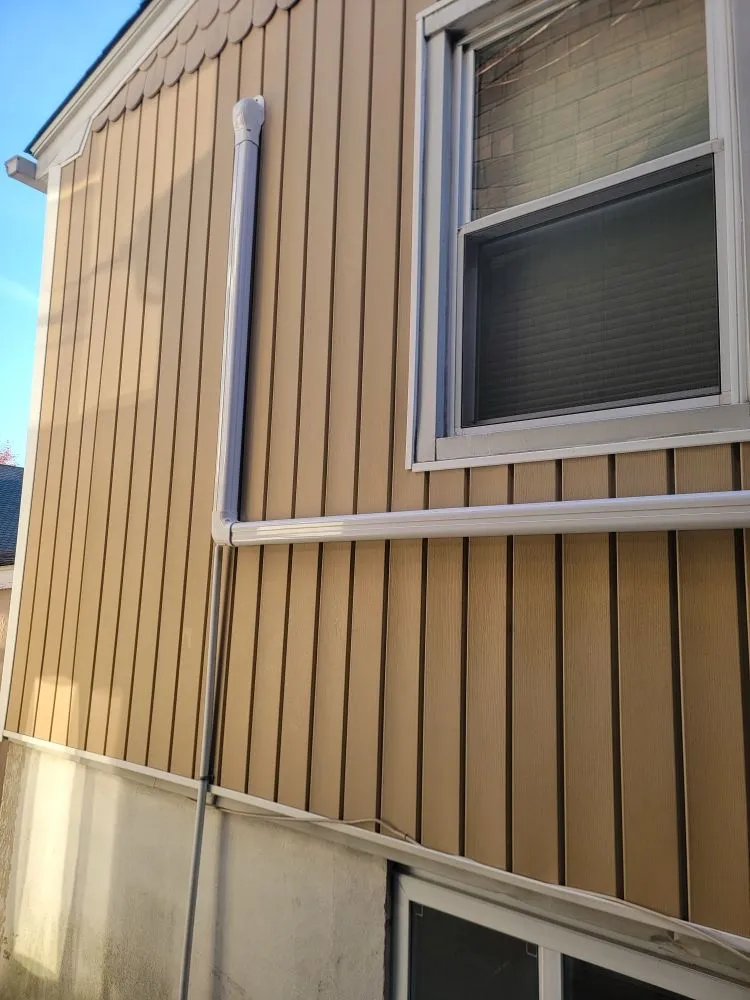 Slide of Vini Services