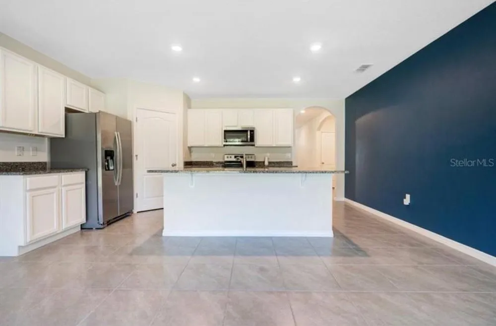 Slide of Vinnies Home Repairs Top To Bottom