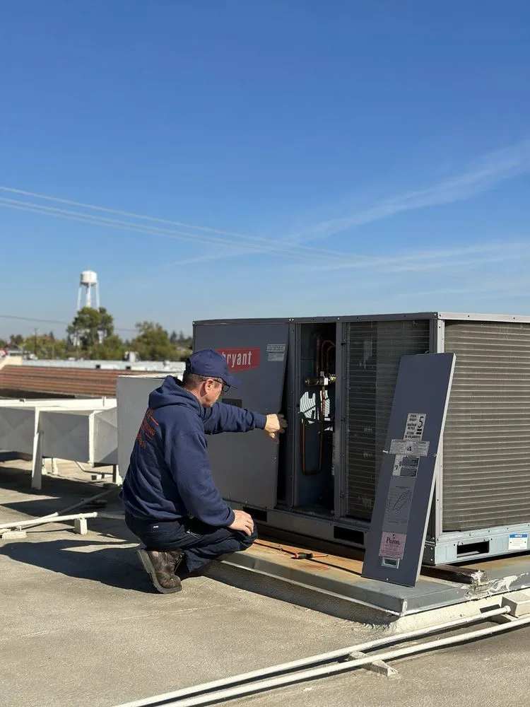 Slide of VM Heating & Cooling Services