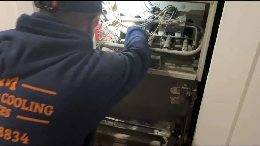 Slide of VM Heating & Cooling Services