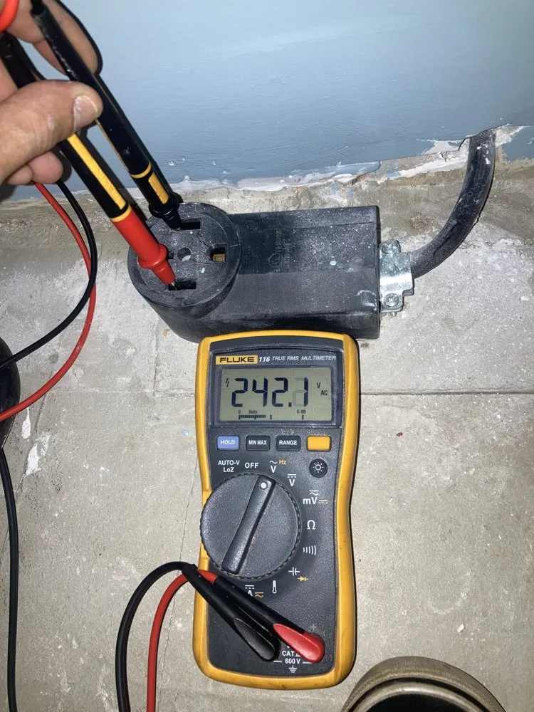 Slide of Voltage Visionaries