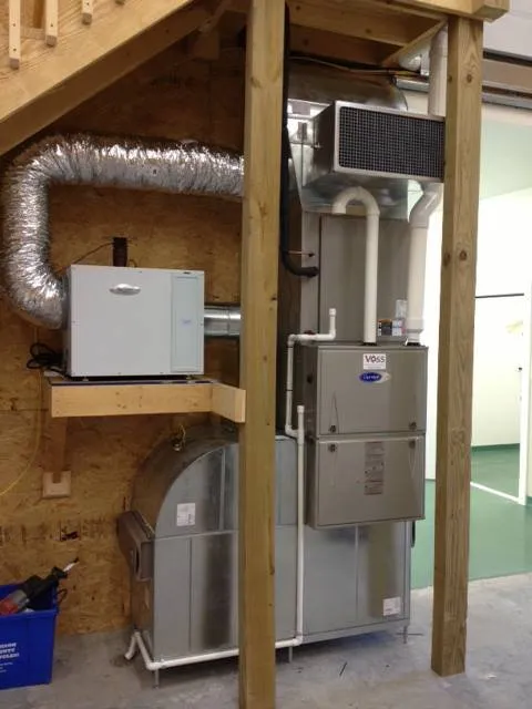Slide of Voss Heating & AC