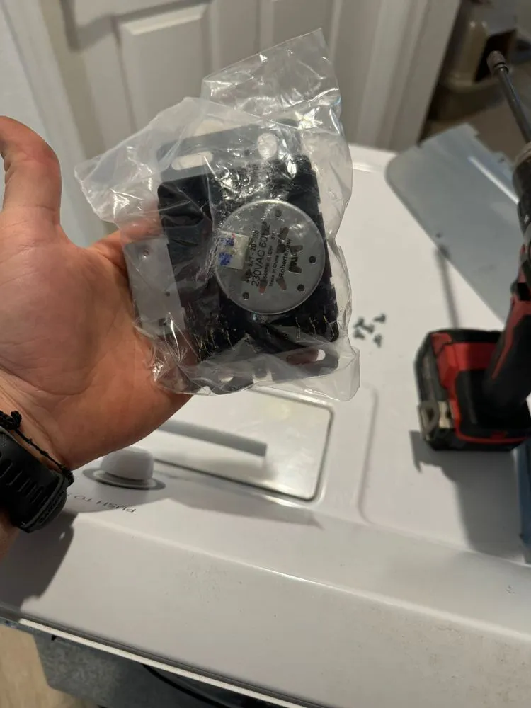 Slide of VR Service Experts