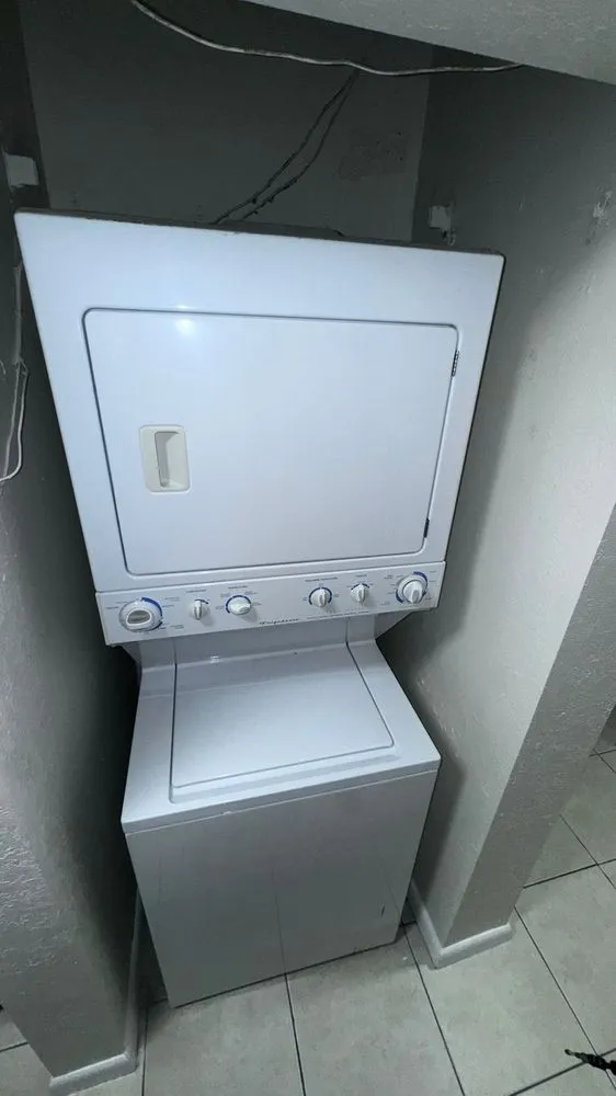 Slide of VR Service Experts