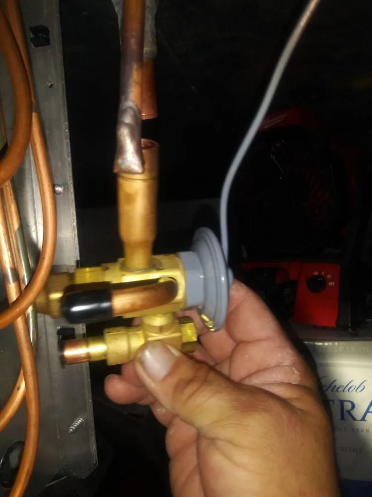 Slide of V&S Mechanical AC/Heating Services