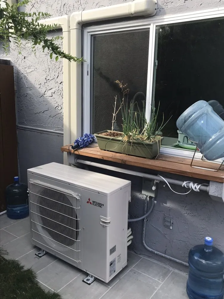 Slide of W & R Air Conditioning