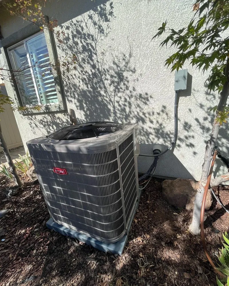 Slide of Warren's Heating & Air Conditioning