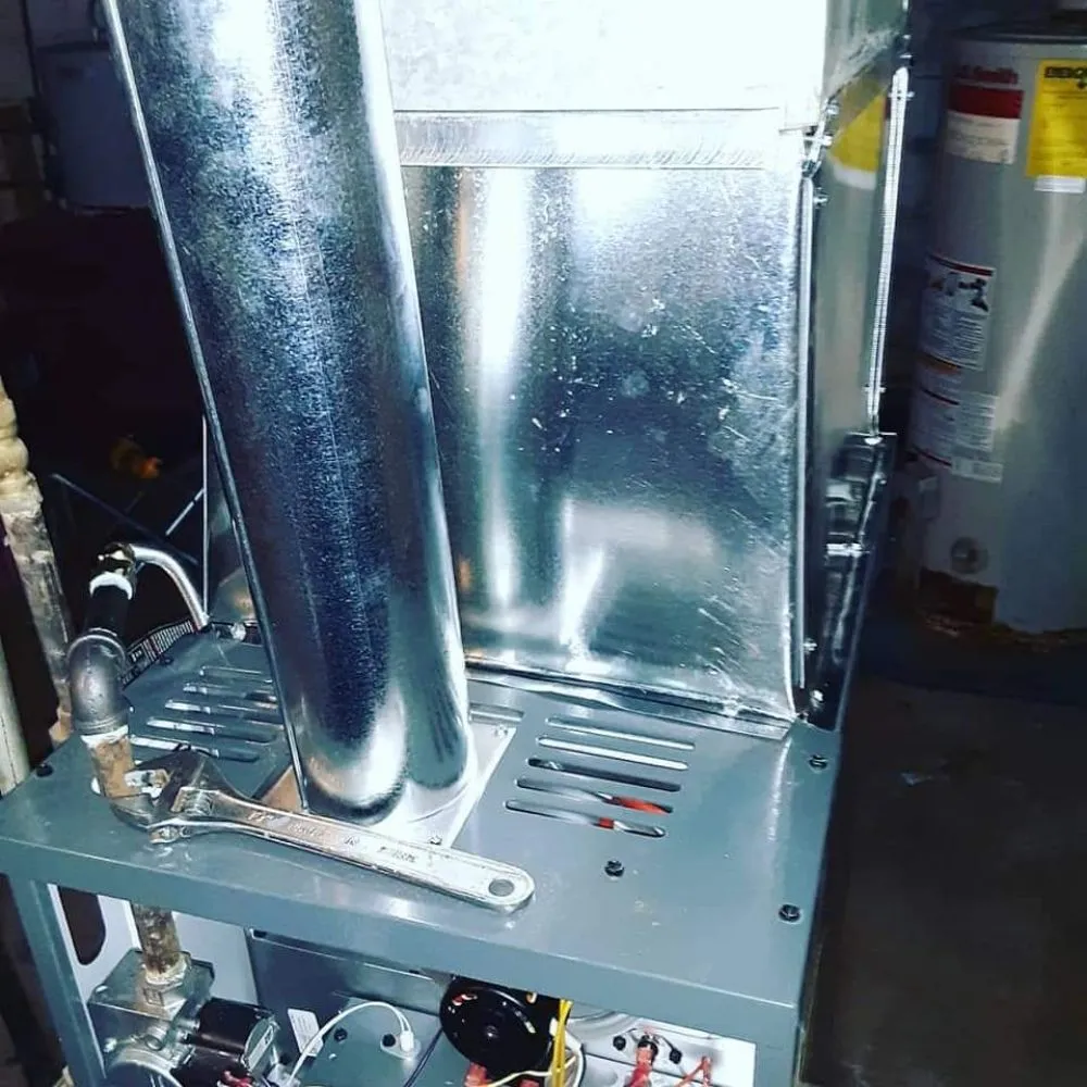 Slide of We Fix Furnaces