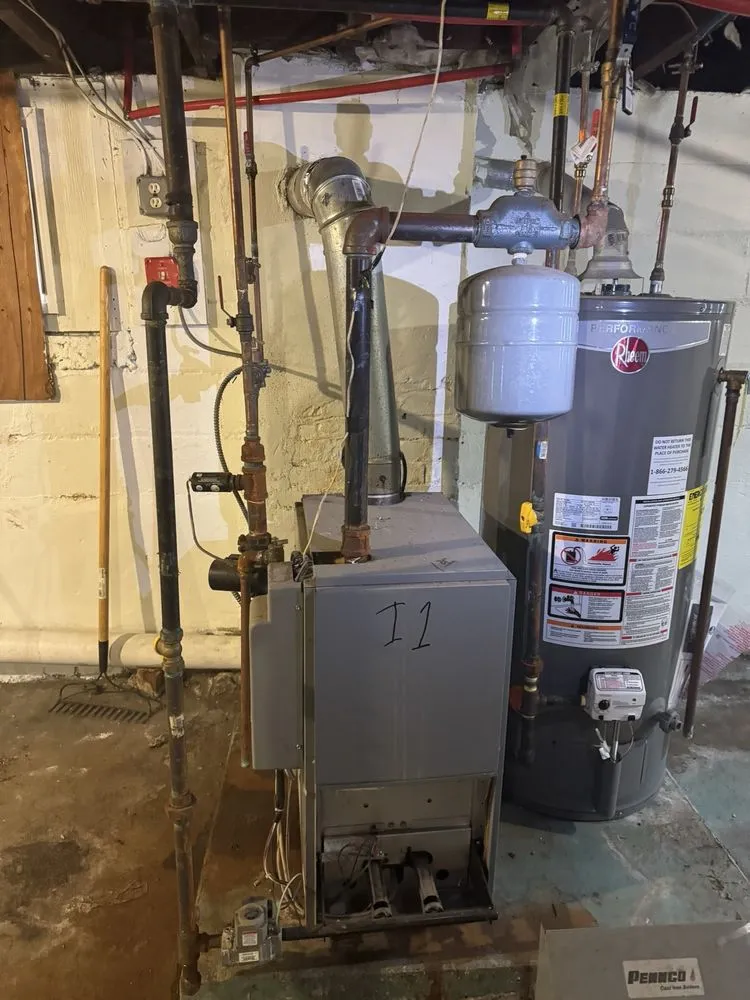 Slide of We Fix Service 24