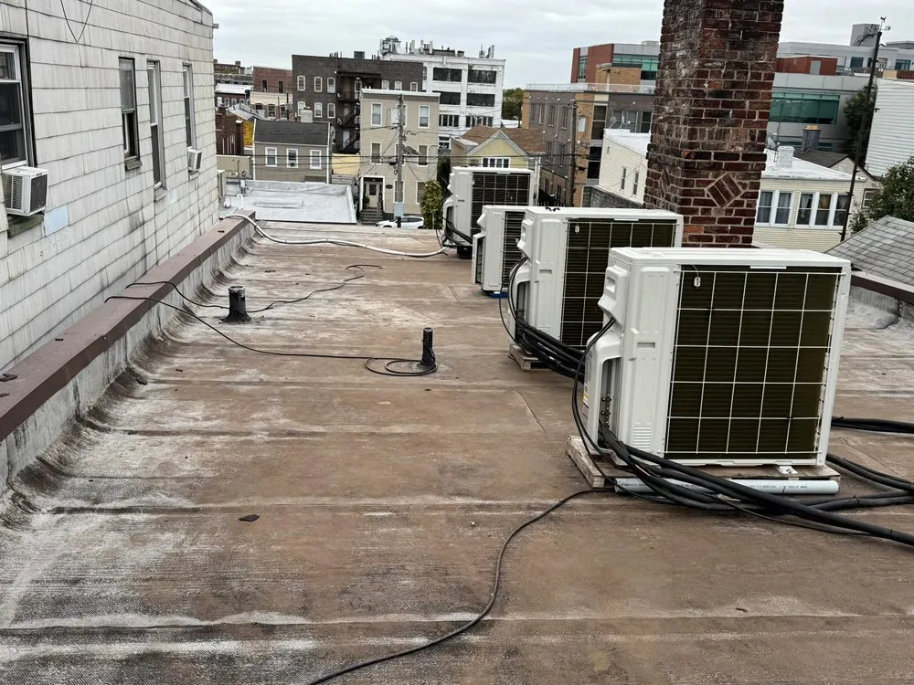 Slide of We Fix Service 24