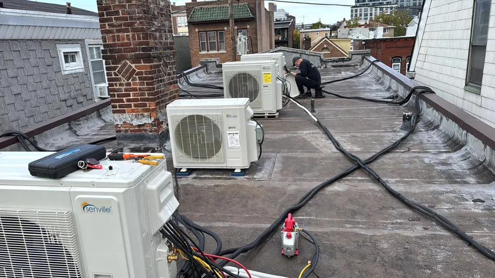 Slide of We Fix Service 24