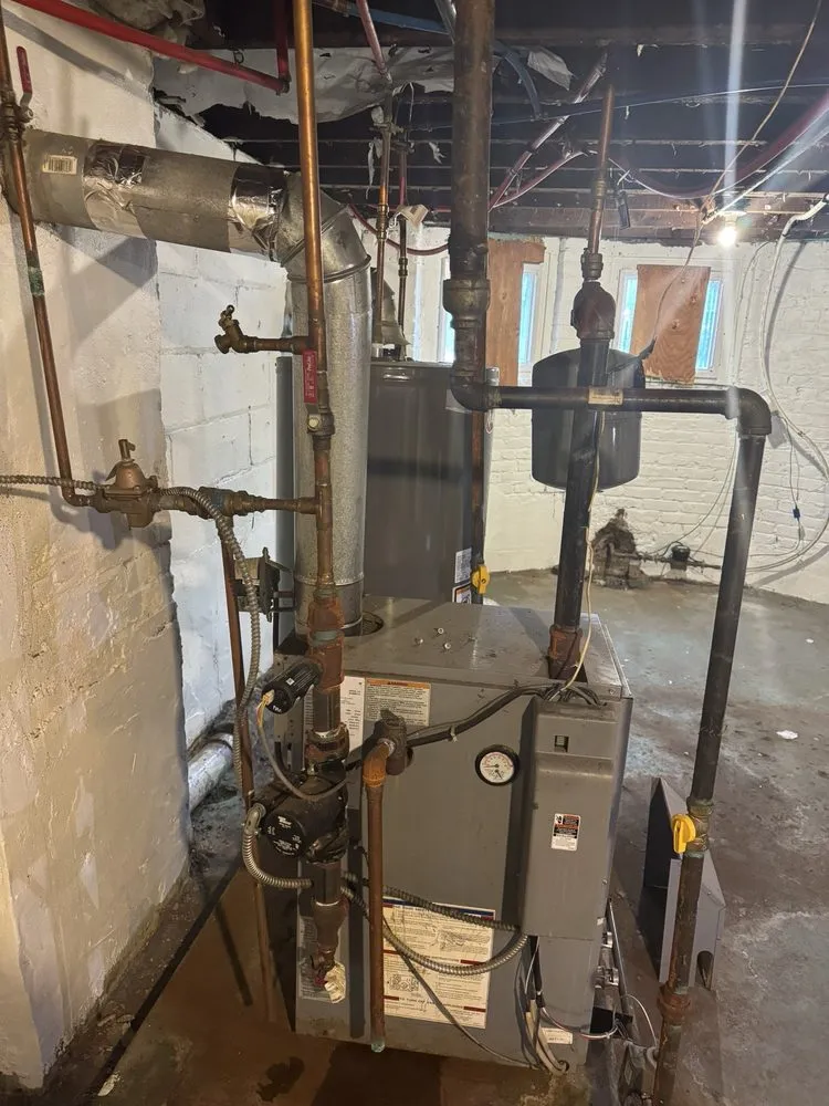 Slide of We Fix Service 24