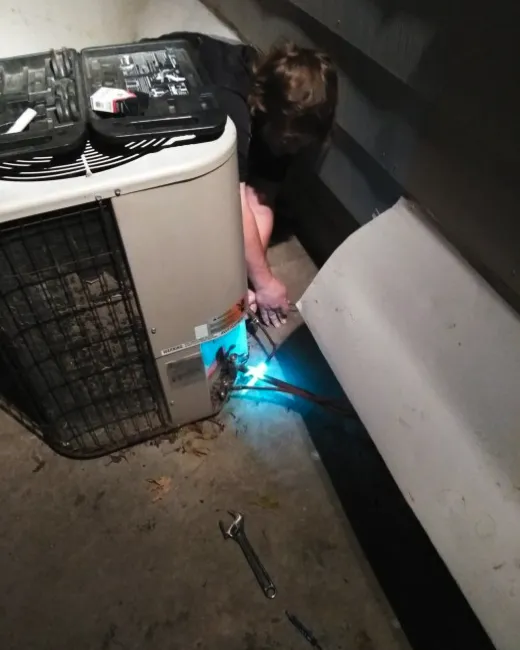 Slide of Weeks Comfort Specialists