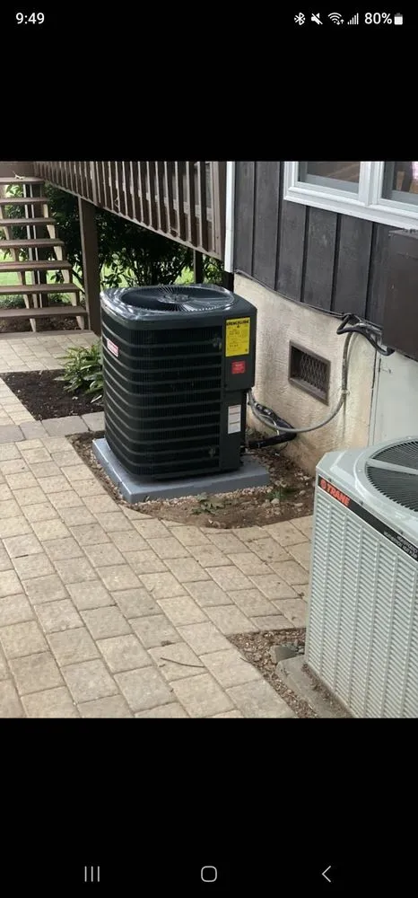 Slide of West Lake Air