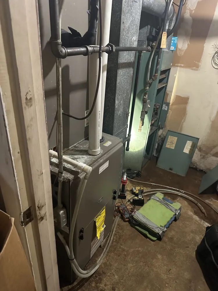 Emergency air conditioning service in St. Louis, MO by WHC & PLUMBING