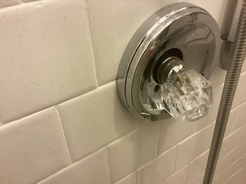 Slide of White Glove Plumbing