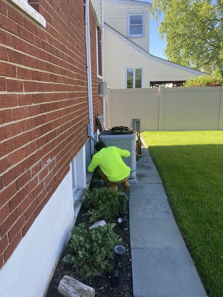 Slide of Whitestone Air