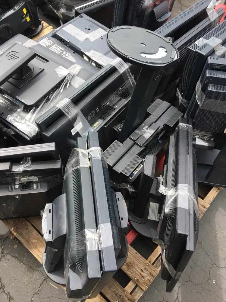 Slide of Willis Recycling