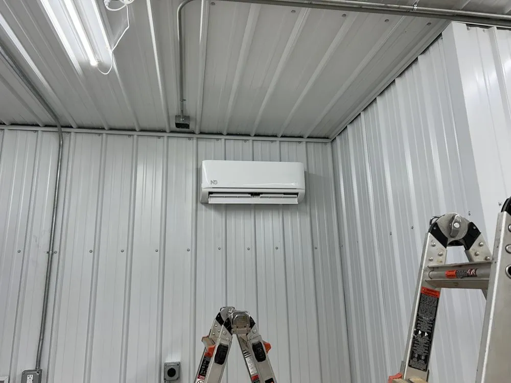 Slide of Windsanity Mini Spilts