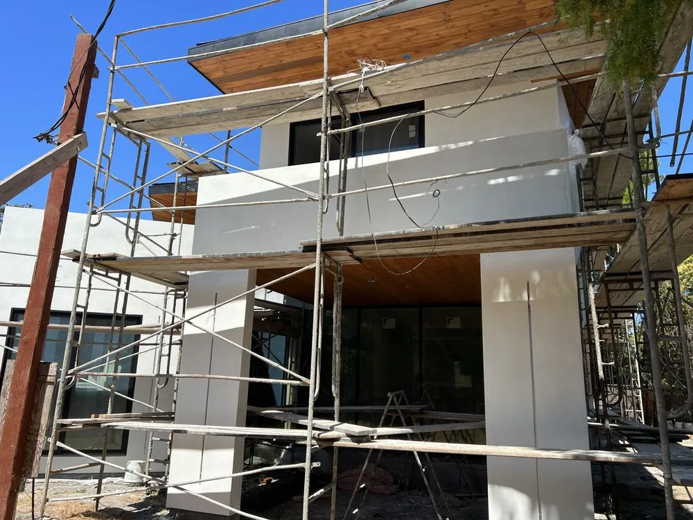 Slide of Windy City Builders