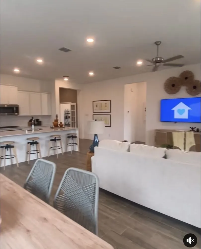 Slide of Winns service