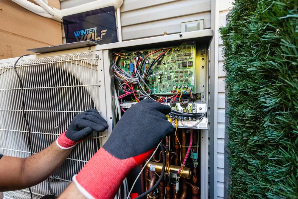 Slide of Winter Wolf Tech