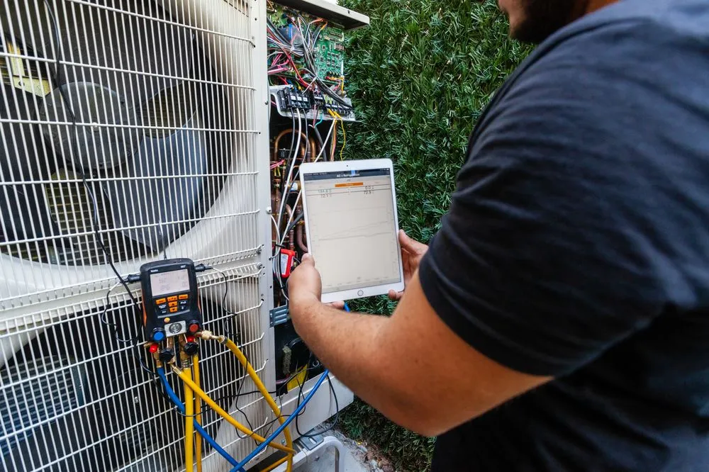 Slide of Winter Wolf Tech