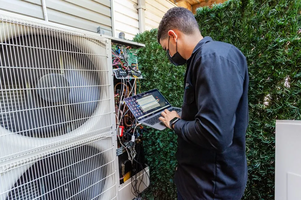 Slide of Winter Wolf Tech