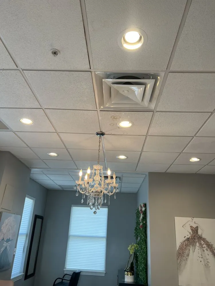 Slide of W&L Home Improvevement