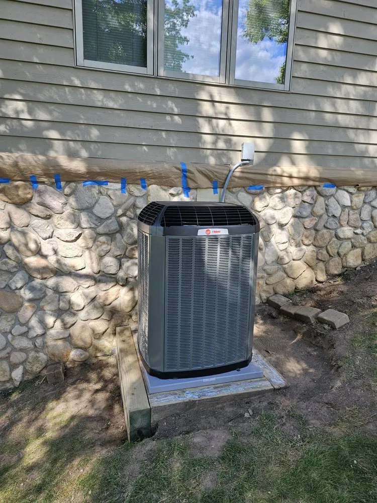 Slide of Woodstock Heating & Cooling