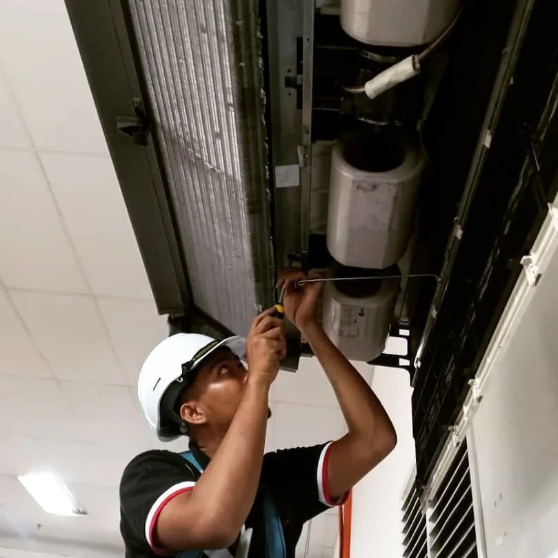 Slide of Wrigleyville Plumbing and Heating